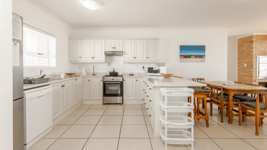 3 Bedroom Property for Sale in Struisbaai Western Cape